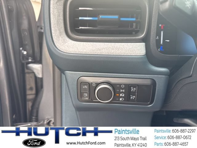 New 2025 Ford Maverick XLT w/ XLT Luxury Package FWD image 29