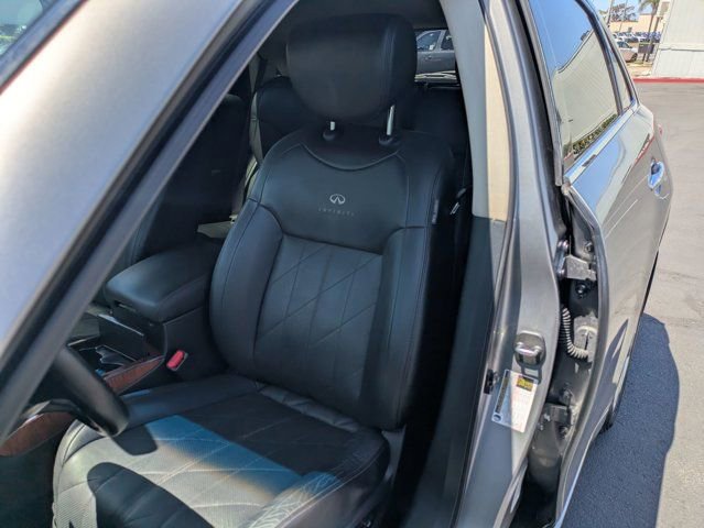 Used 2011 INFINITI FX50 AWD w/ Deluxe Touring Pkg image 11