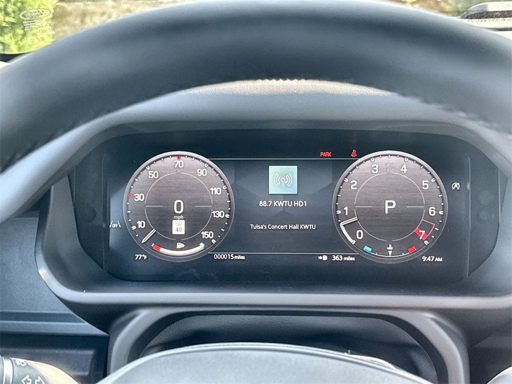 Used 2025 Land Rover Defender 130 X-Dynamic SE image 22