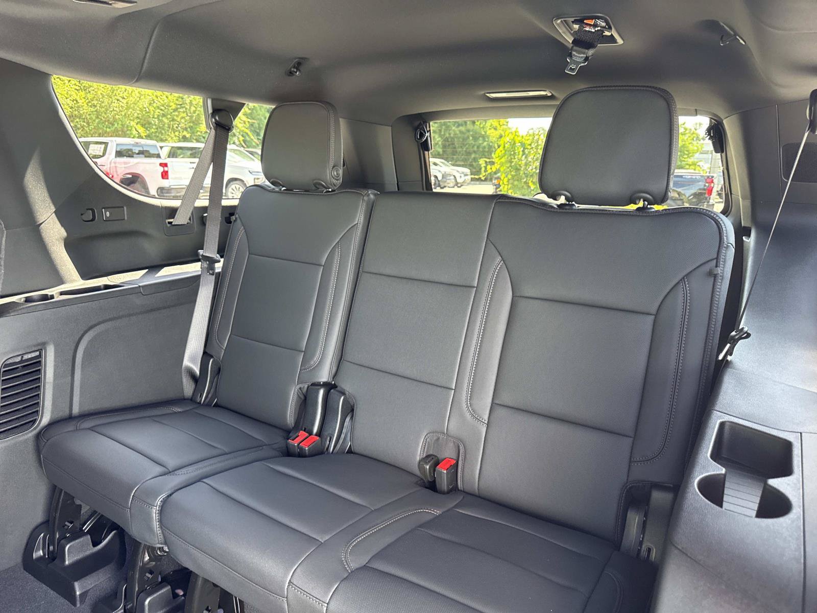 New 2026 Chevrolet Suburban High Country AWD/4WD image 12