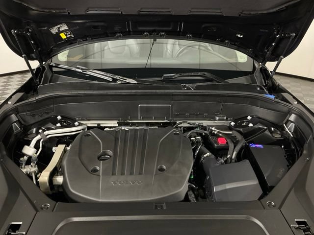 Certified 2025 Volvo XC90 B5 Plus w/ Protection Package AWD/4WD image 42