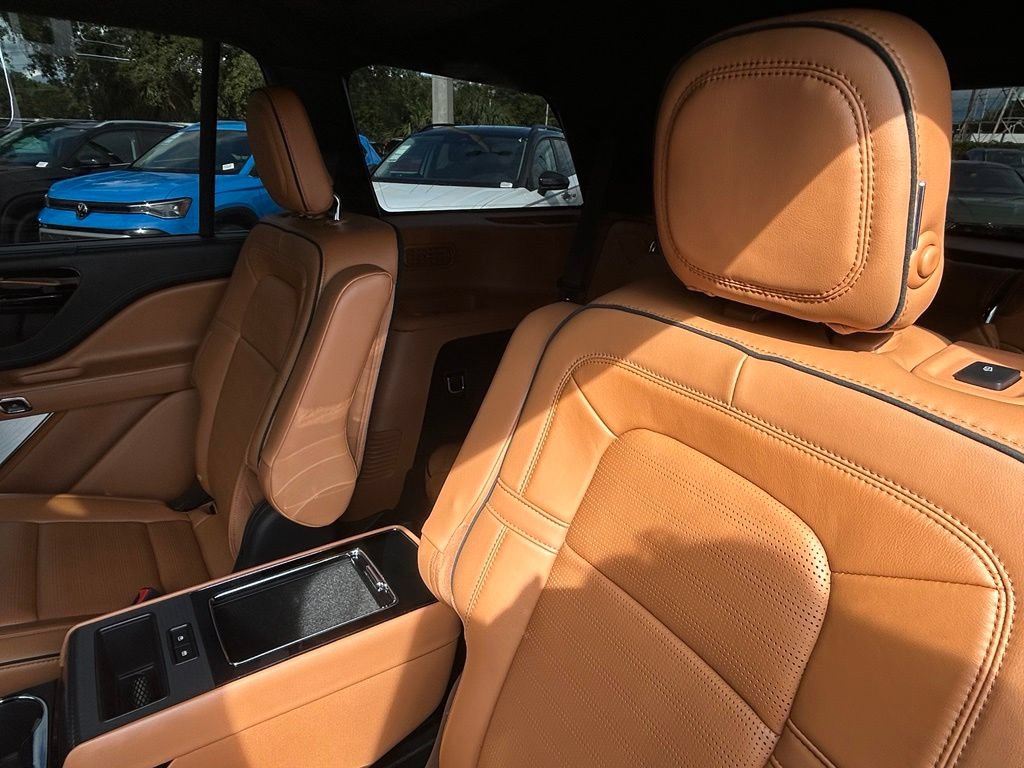 Used 2020 Lincoln Aviator Black Label w/ Dynamic Handling Package AWD/4WD image 46