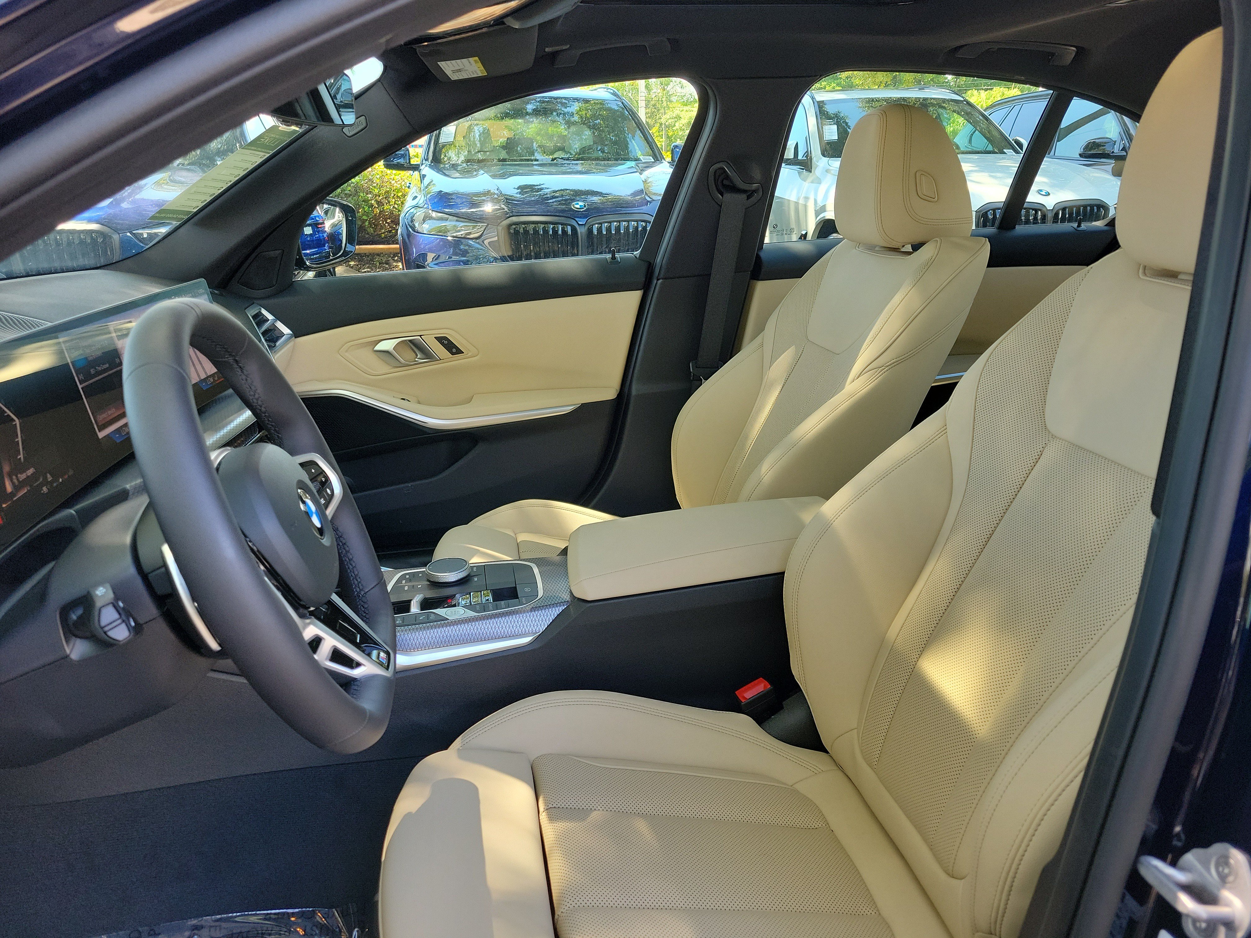 New 2026 BMW 330i Sedan w/ M Sport Package RWD image 18