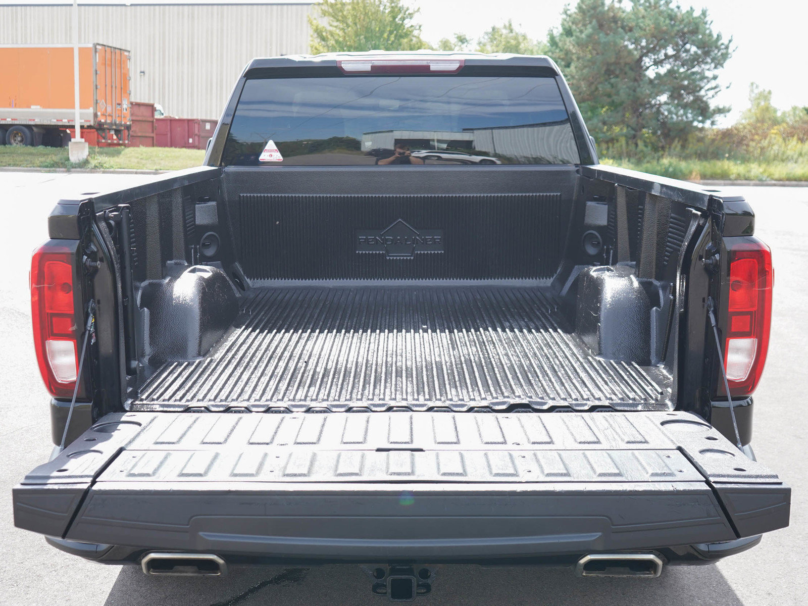 Used 2021 GMC Sierra 1500 Elevation w/ X31 Off-Road Package AWD/4WD image 16