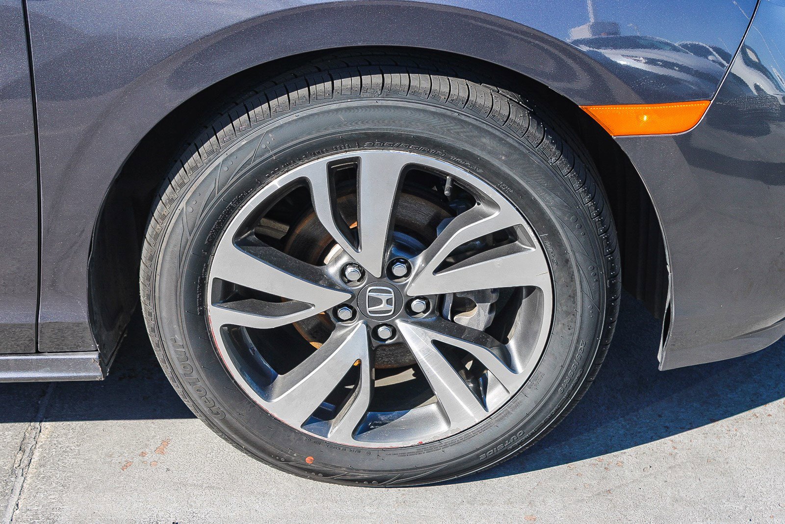 Used 2023 Honda Odyssey Touring image 11