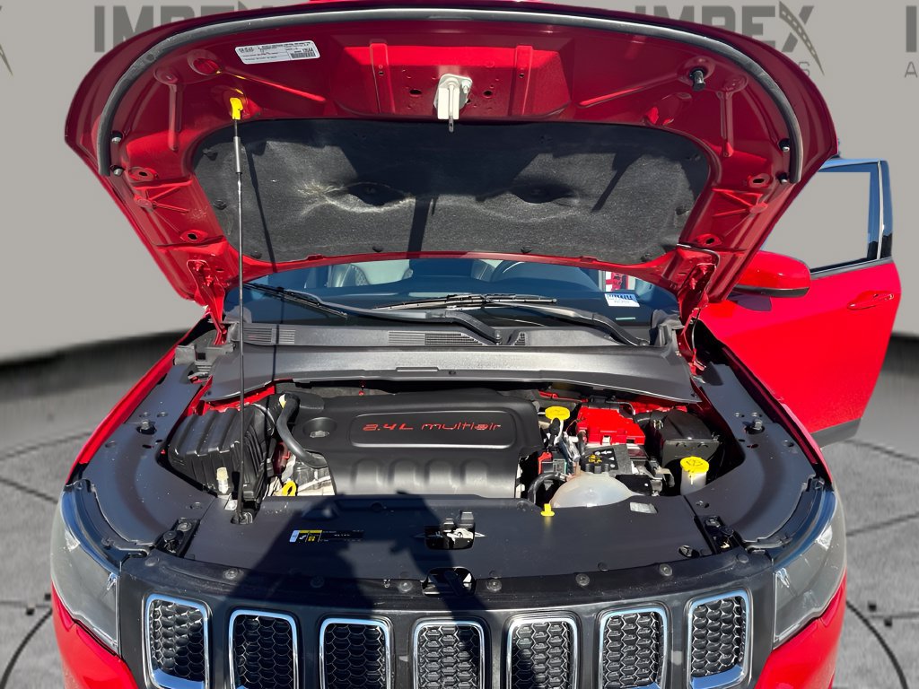 Used 2019 Jeep Compass Latitude w/ Popular Equipment Group FWD image 26