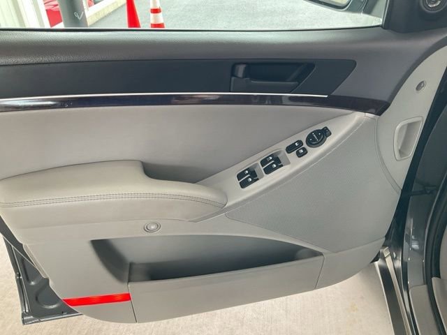 Used 2012 Hyundai Veracruz GLS w/ Premium Pkg image 5