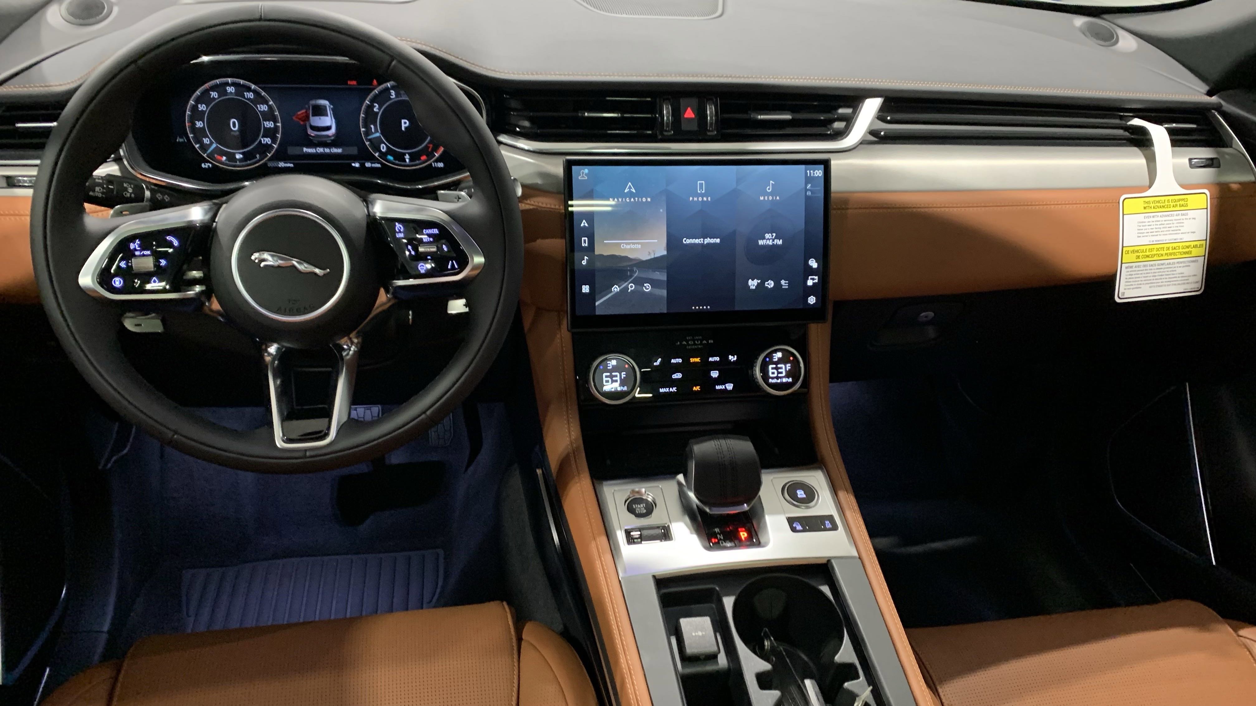 New 2026 Jaguar F-PACE R-Dynamic S image 5