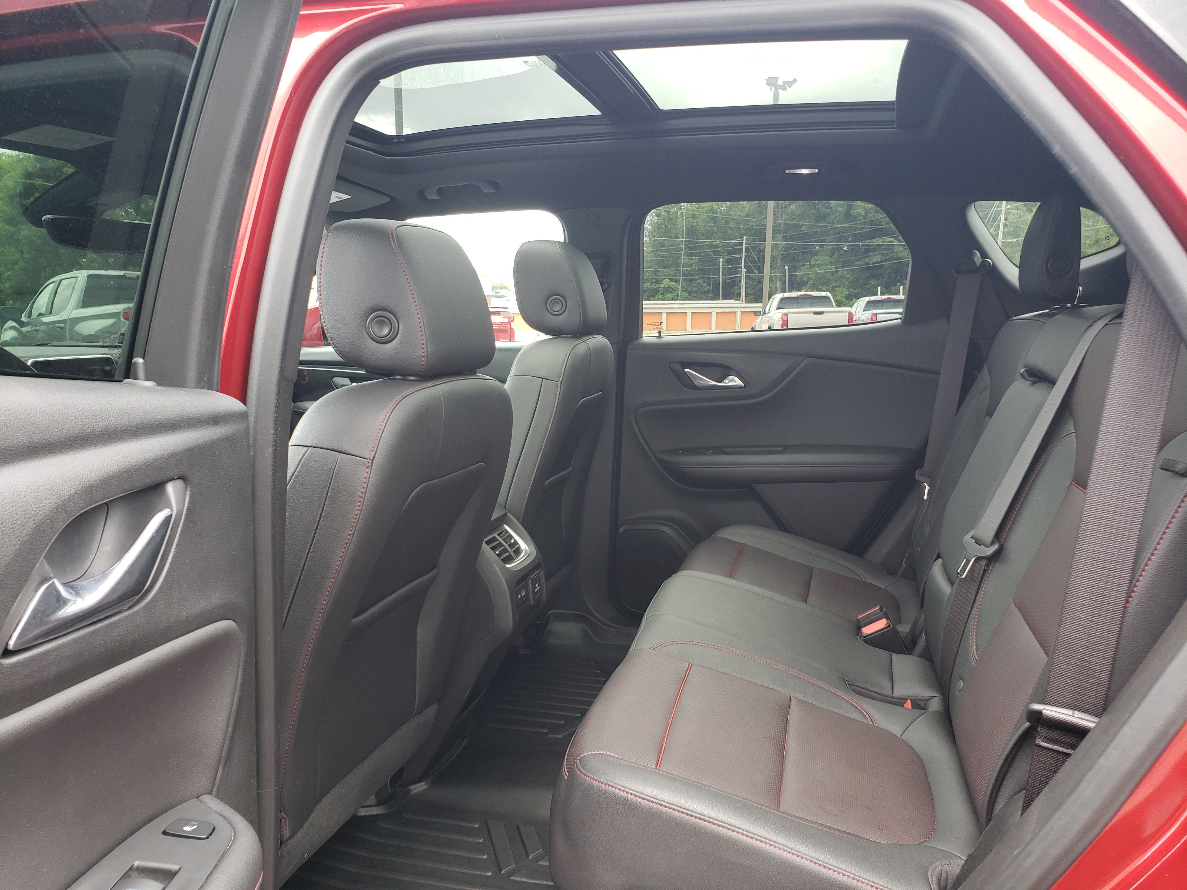 Used 2021 Chevrolet Blazer RS w/ Enhanced Convenience Package FWD image 29