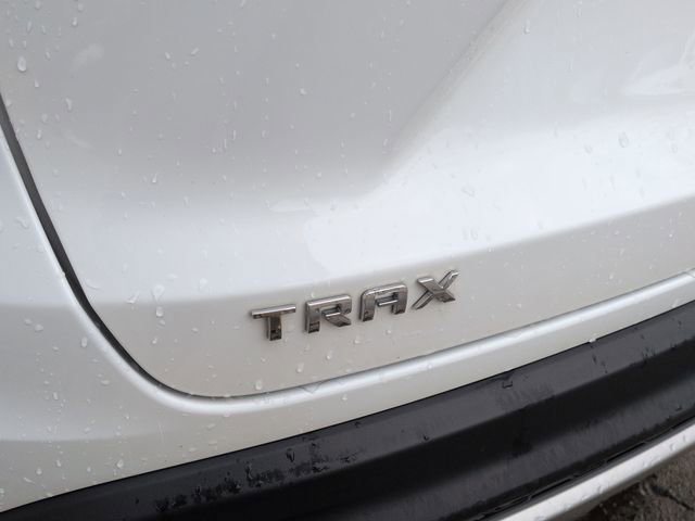 Used 2024 Chevrolet Trax LT w/ LT Convenience Package image 32