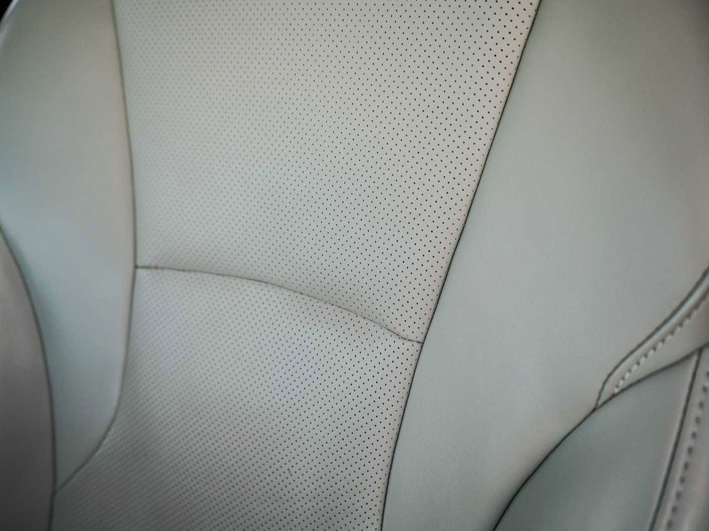 Used 2023 Honda Accord Touring image 11