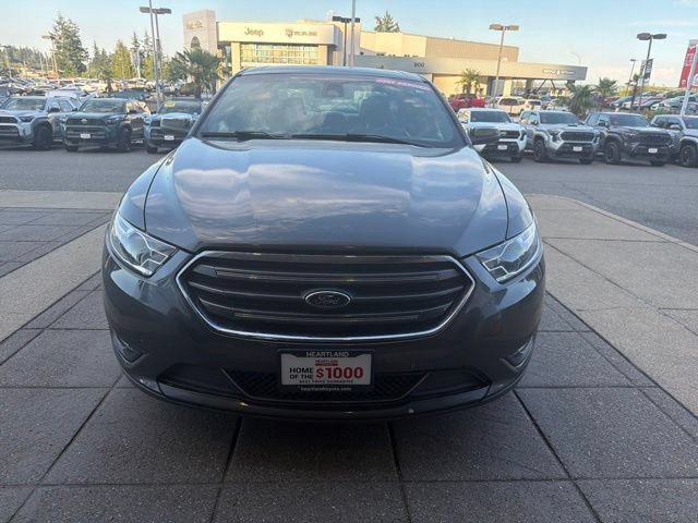 Used 2018 Ford Taurus Limited FWD image 2