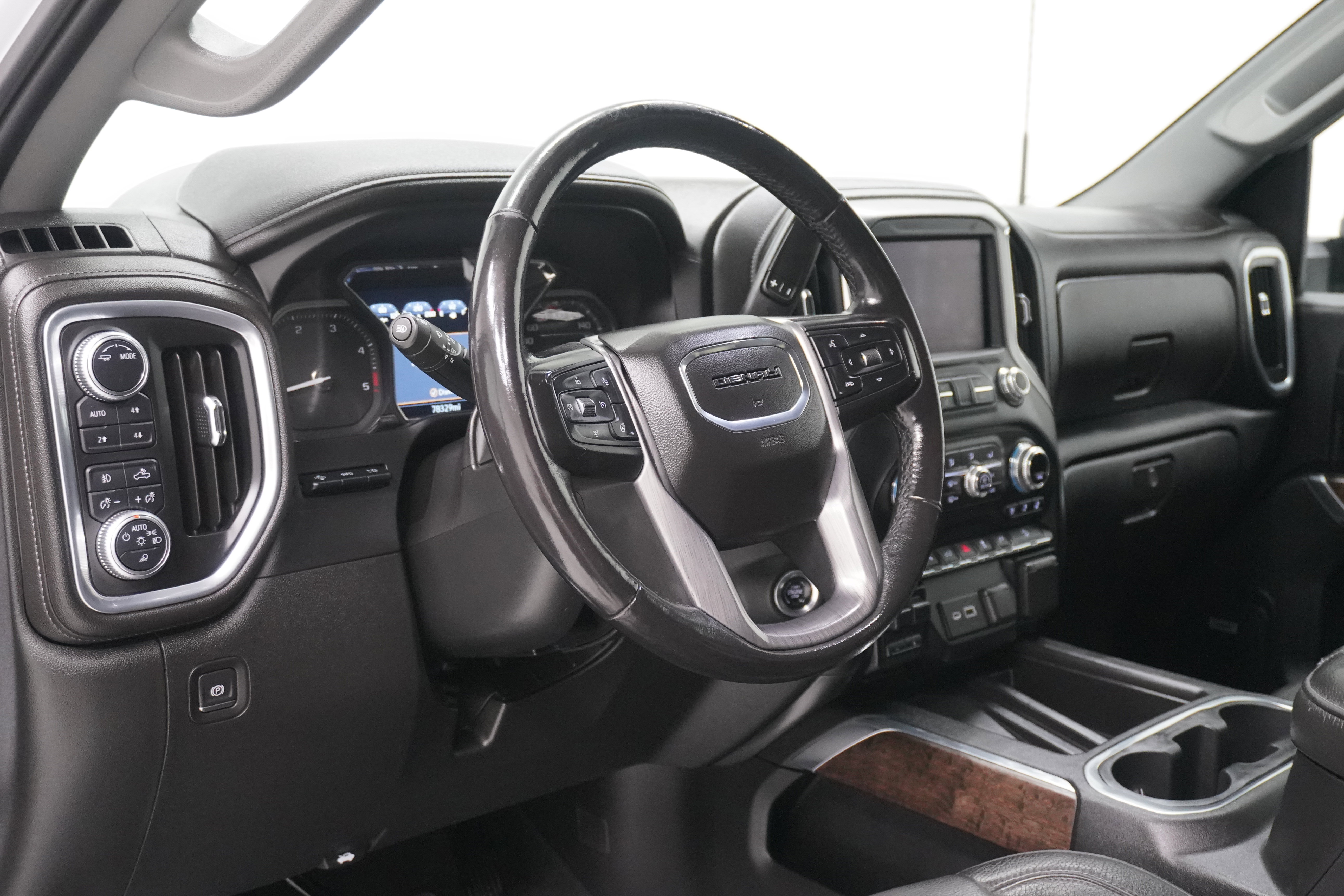 Used 2020 GMC Sierra 2500 Denali w/ Denali Ultimate Package AWD/4WD image 7