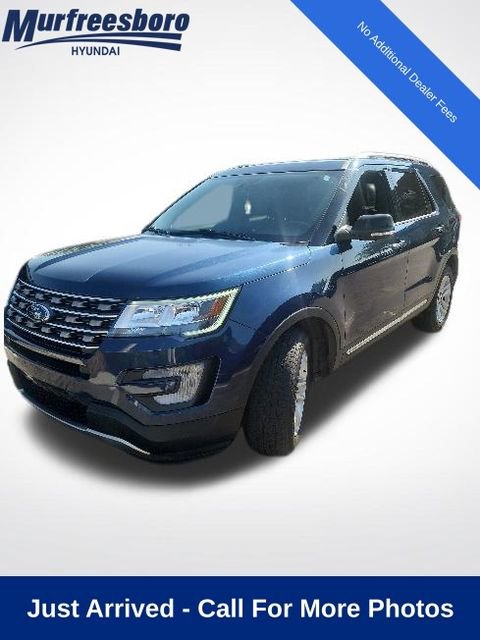 Used 2017 Ford Explorer XLT FWD image 1