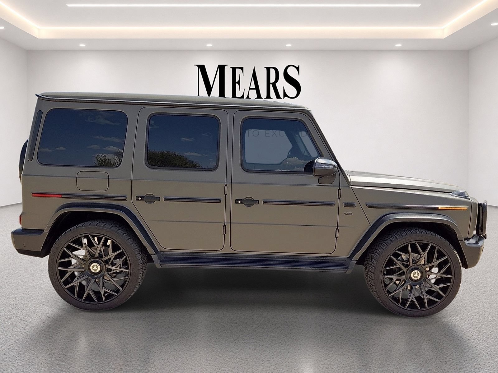Used 2023 Mercedes-Benz G 550 image 6