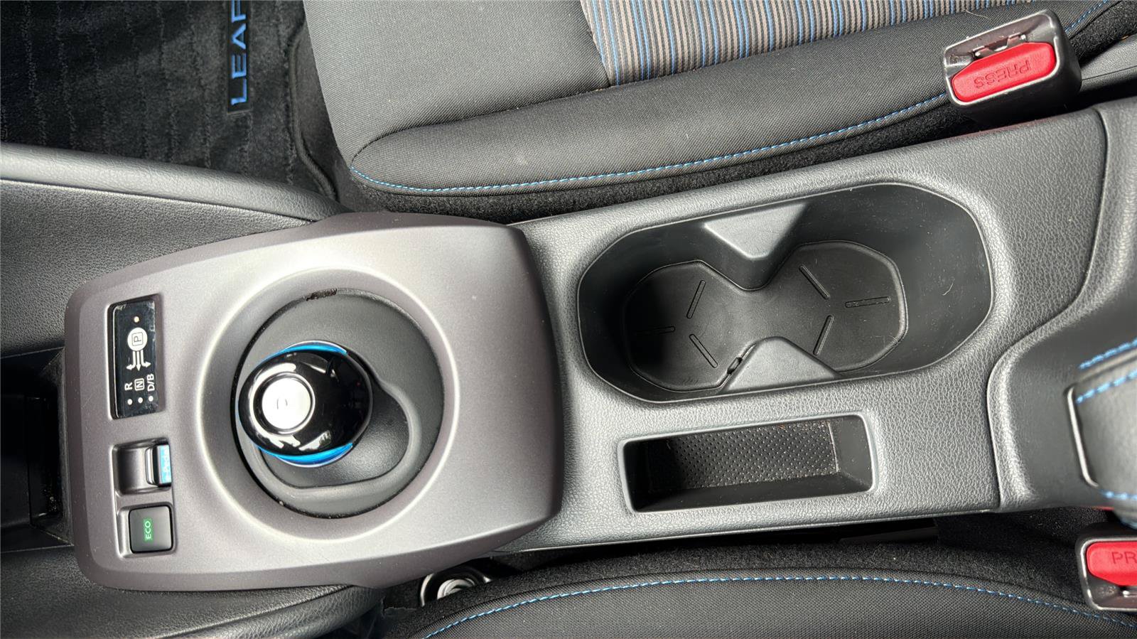 Used 2025 Nissan Leaf S FWD image 16