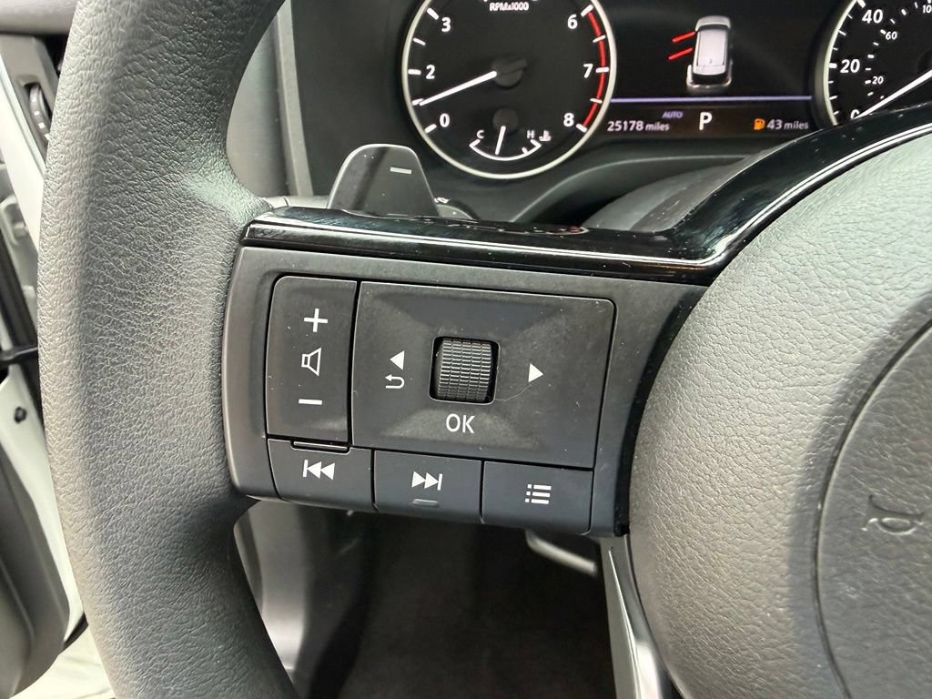 Used 2023 Nissan Rogue SV AWD/4WD image 24