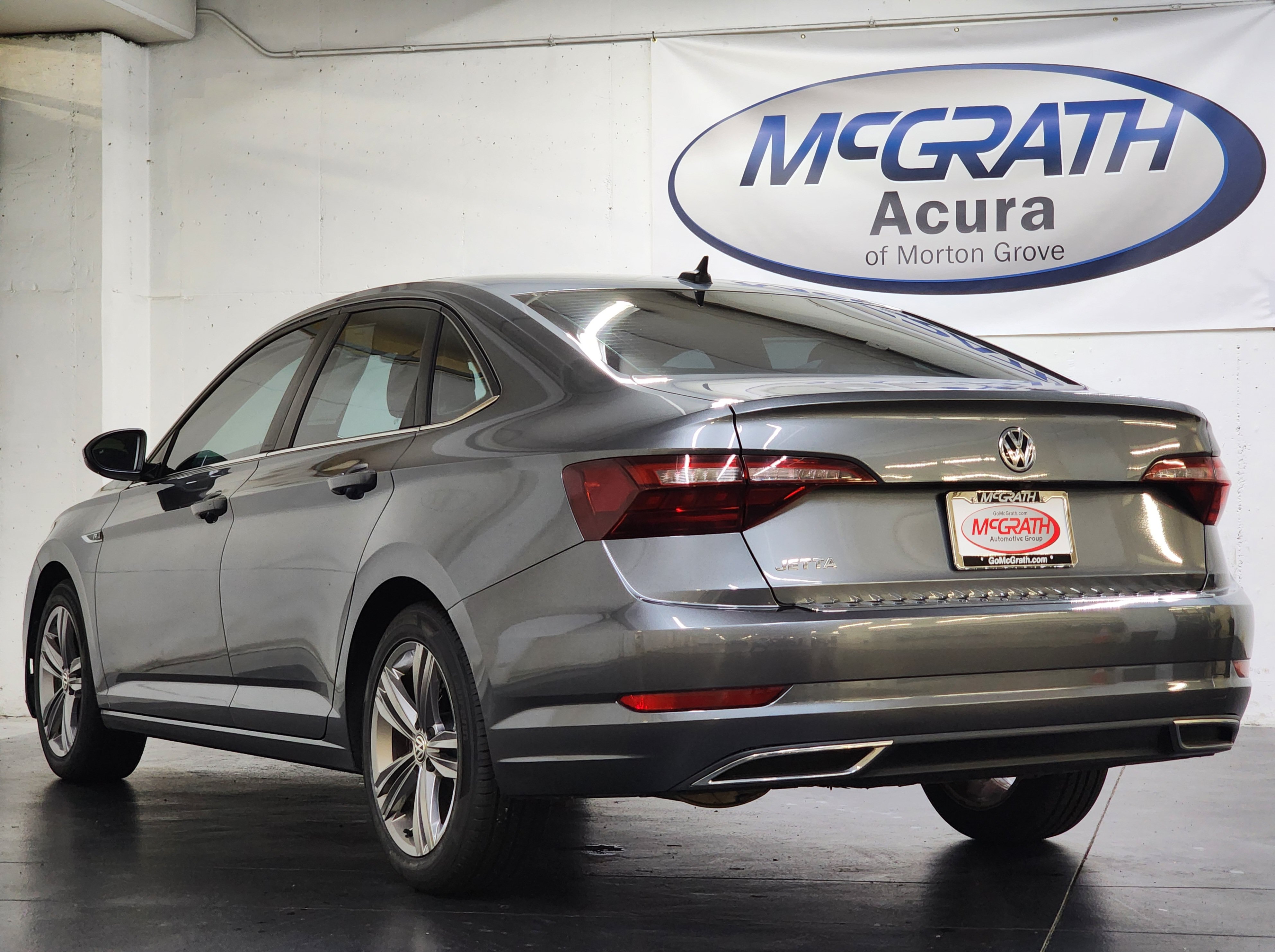 Used 2021 Volkswagen Jetta R-Line w/ R-Line Cold Weather Package FWD image 9