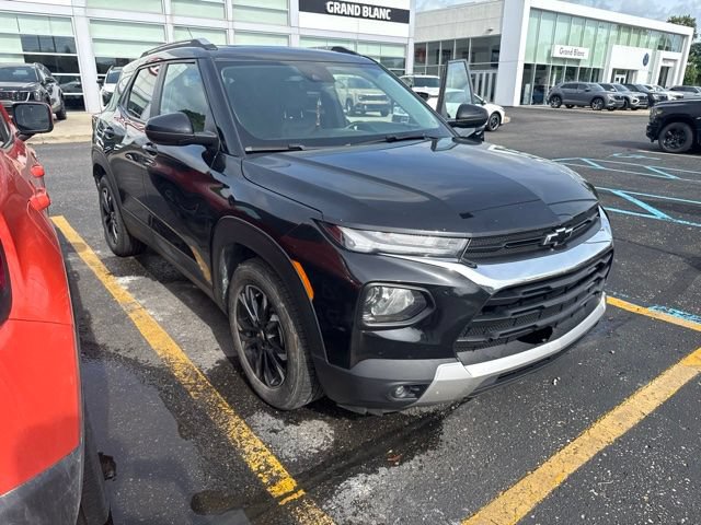 Used 2021 Chevrolet TrailBlazer LT w/ Sun and Liftgate Package