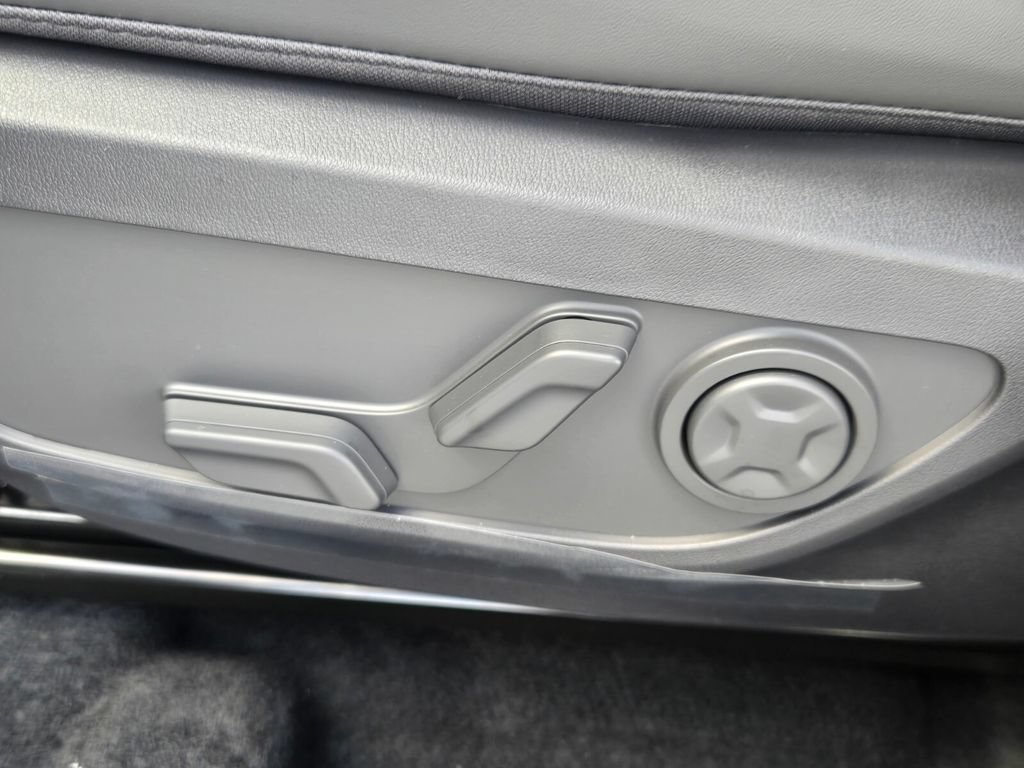 New 2027 Kia Seltos X-Line SX AWD/4WD image 8