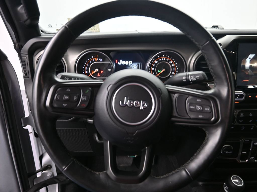Certified 2022 Jeep Gladiator Willys image 14