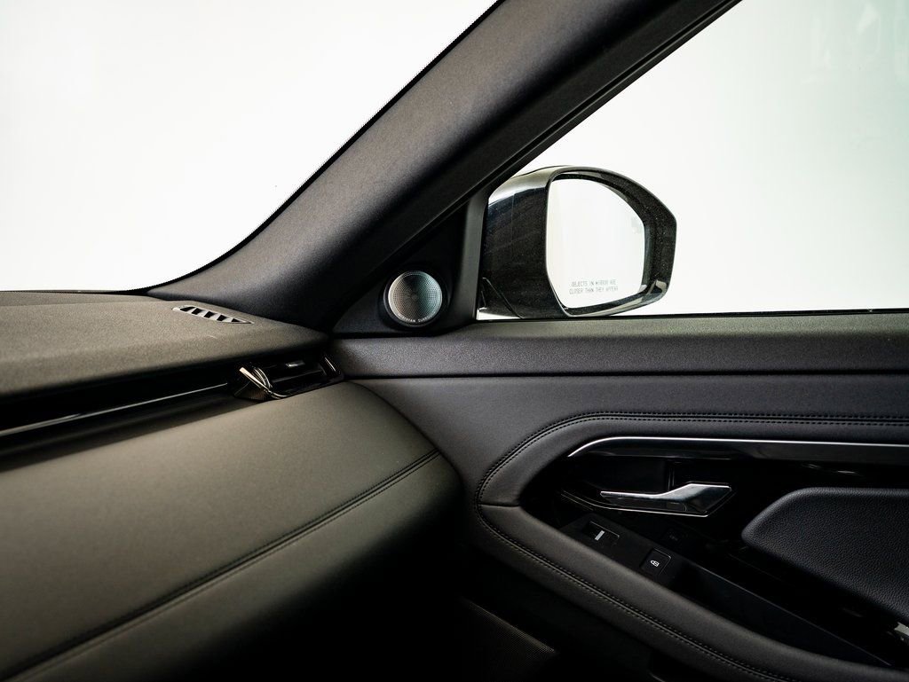 Certified 2023 Land Rover Range Rover Evoque R-Dynamic SE image 29