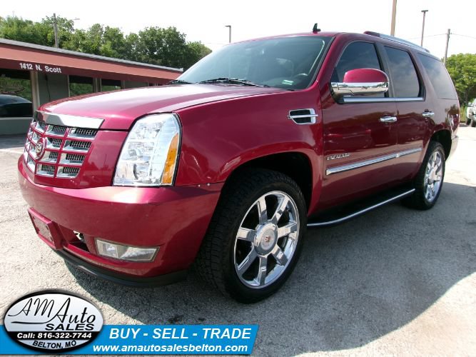 Used 2010 Cadillac Escalade Luxury AWD/4WD image 1