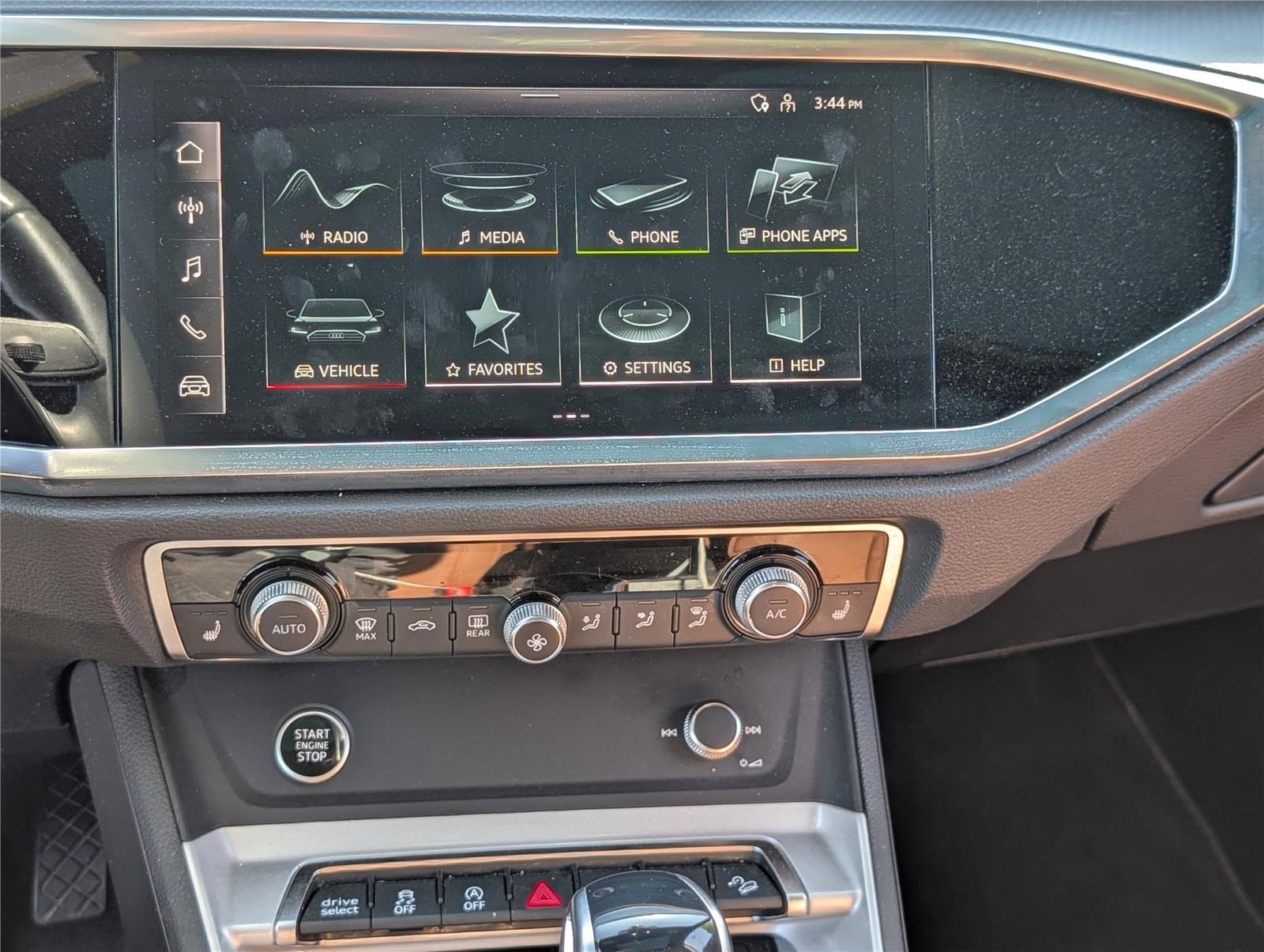 Used 2024 Audi Q3 2.0T Premium AWD/4WD image 26