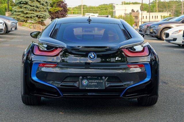 Used 2016 BMW i8 image 6