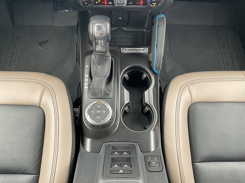 Used 2024 Ford Bronco Wildtrak image 8