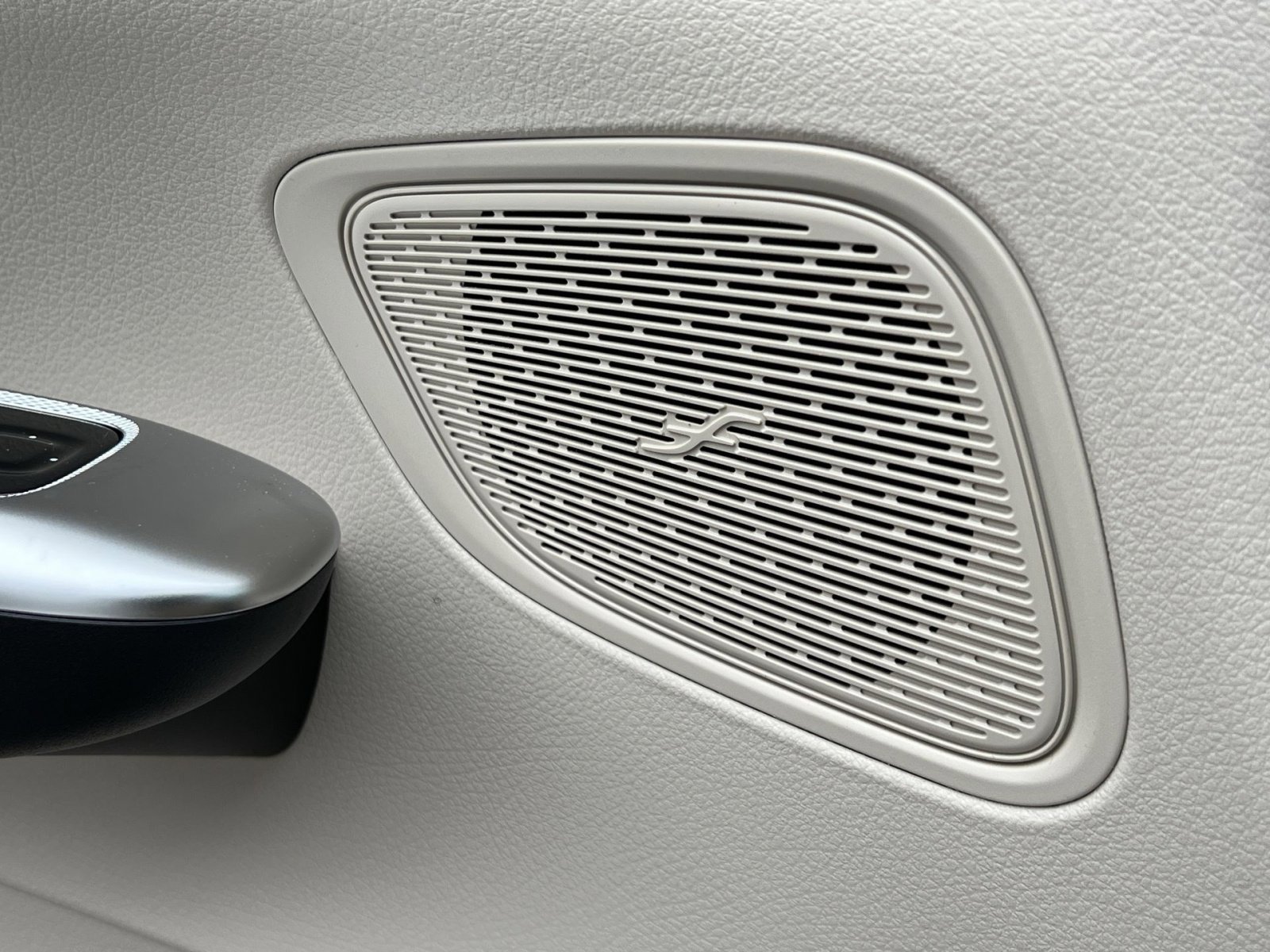 New 2026 Mercedes-Benz GLC 300 4MATIC image 34