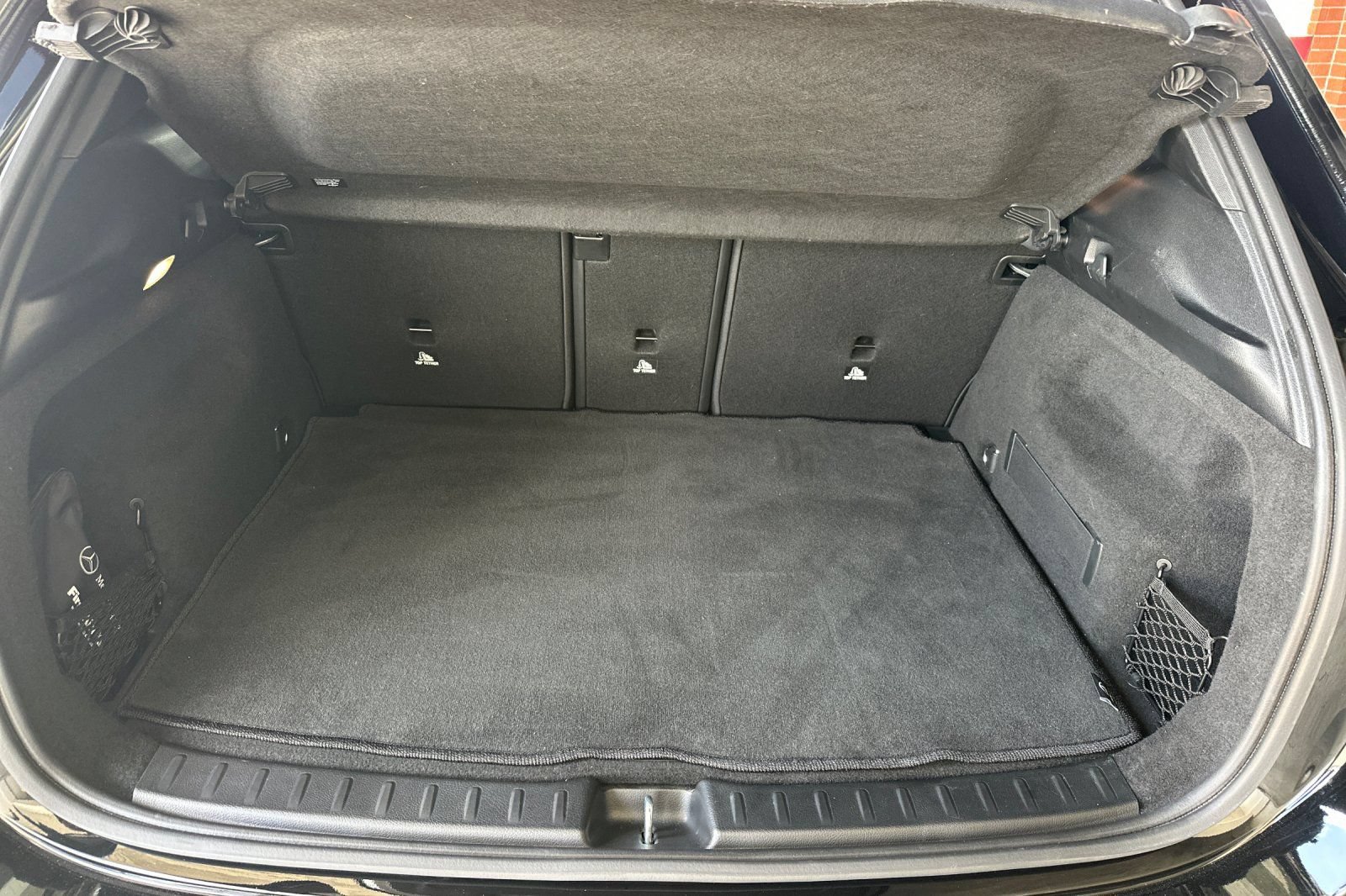 Certified 2023 Mercedes-Benz GLA 250 w/ Premium Package image 18