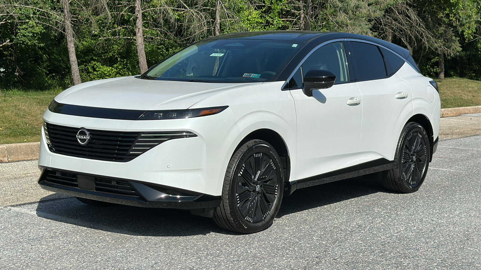 New 2026 Nissan Murano Platinum w/ Cargo Package AWD/4WD image 2