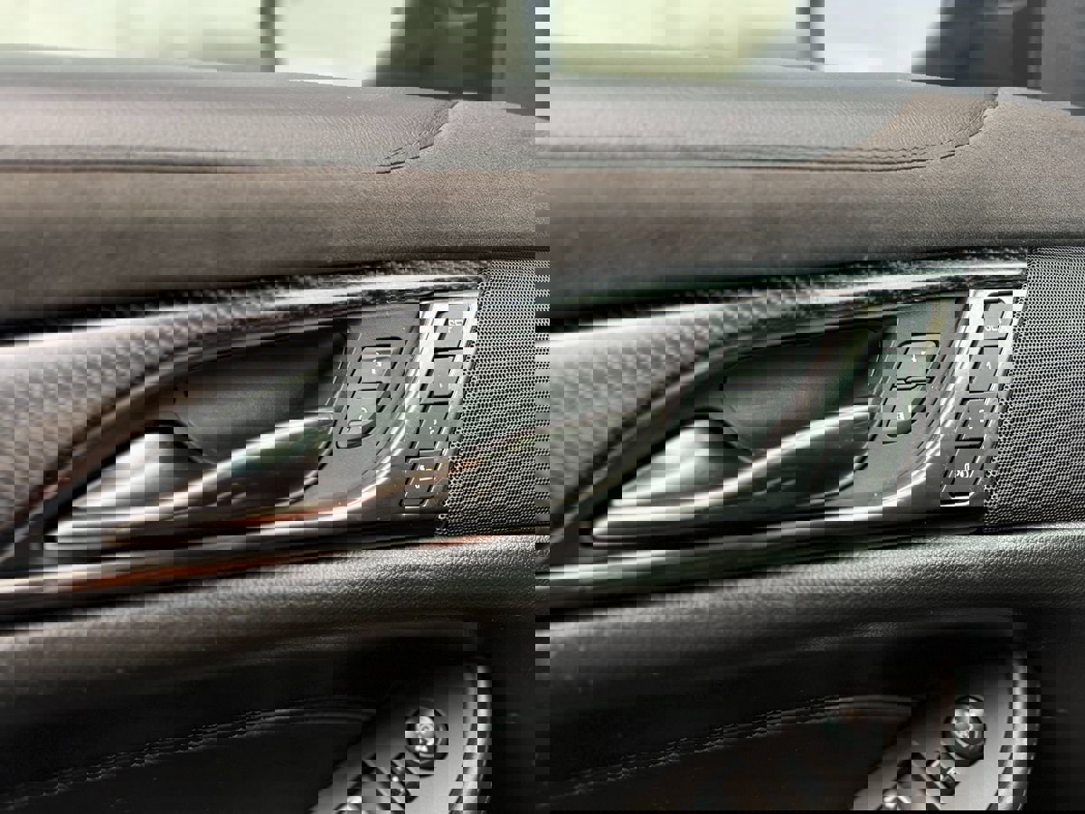 Used 2018 Cadillac CTS V w/ Carbon Fiber Package image 31