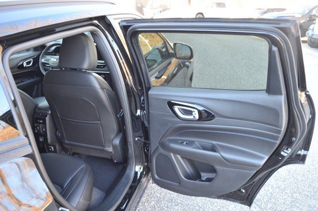 New 2026 Jeep Compass Latitude image 28