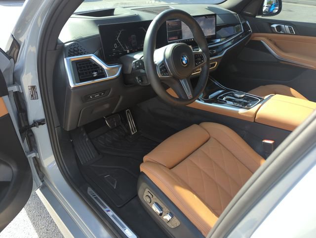 Used 2026 BMW X5 xDrive40i w/ M Sport Package AWD/4WD image 10