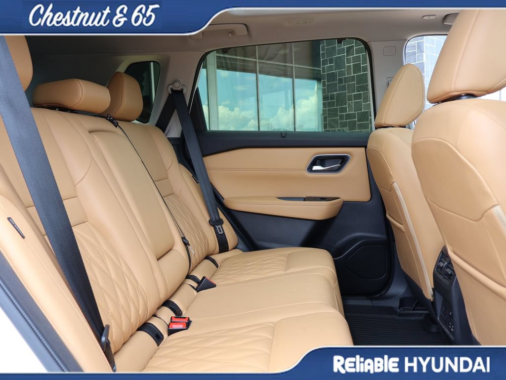 Used 2023 Nissan Rogue Platinum w/ Platinum Premium Package AWD/4WD image 14
