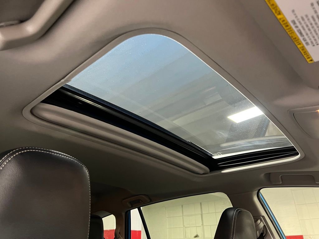 Certified 2017 Toyota RAV4 Limited w/ Advanced Technology Package image 24