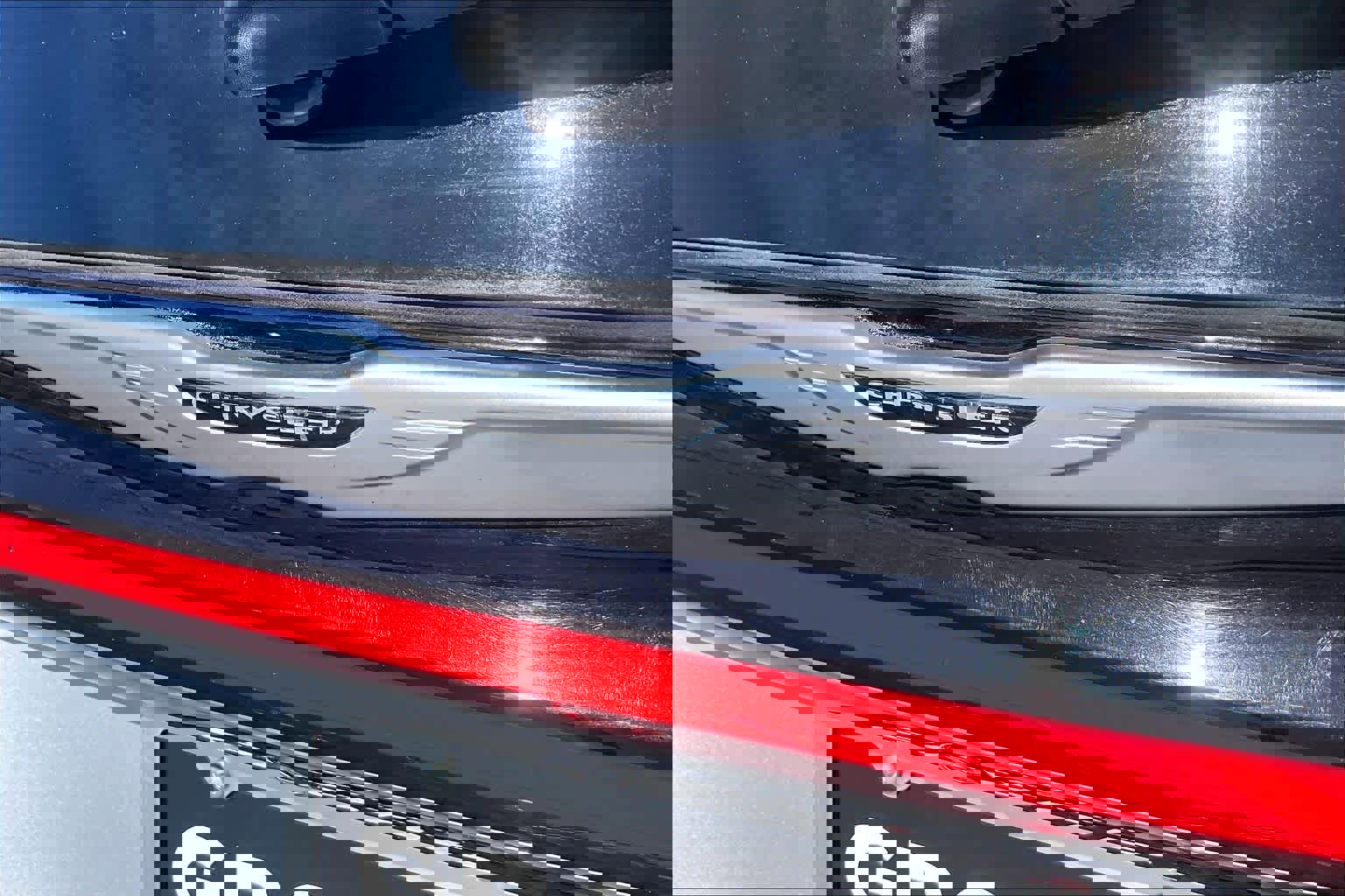 Used 2023 Chrysler Pacifica Touring-L image 30