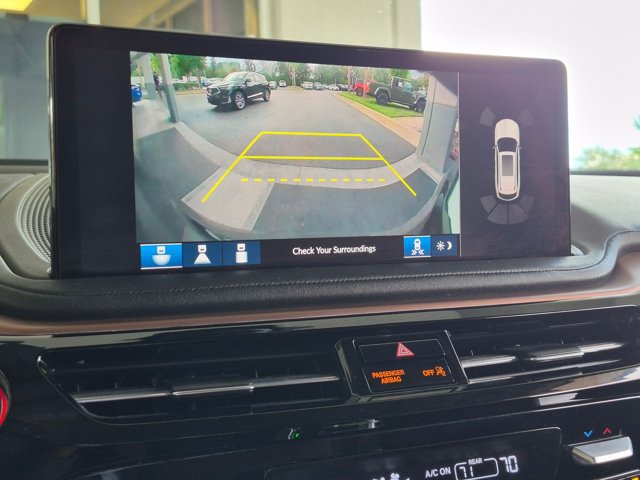 Used 2025 Acura MDX w/ Technology Package FWD image 14