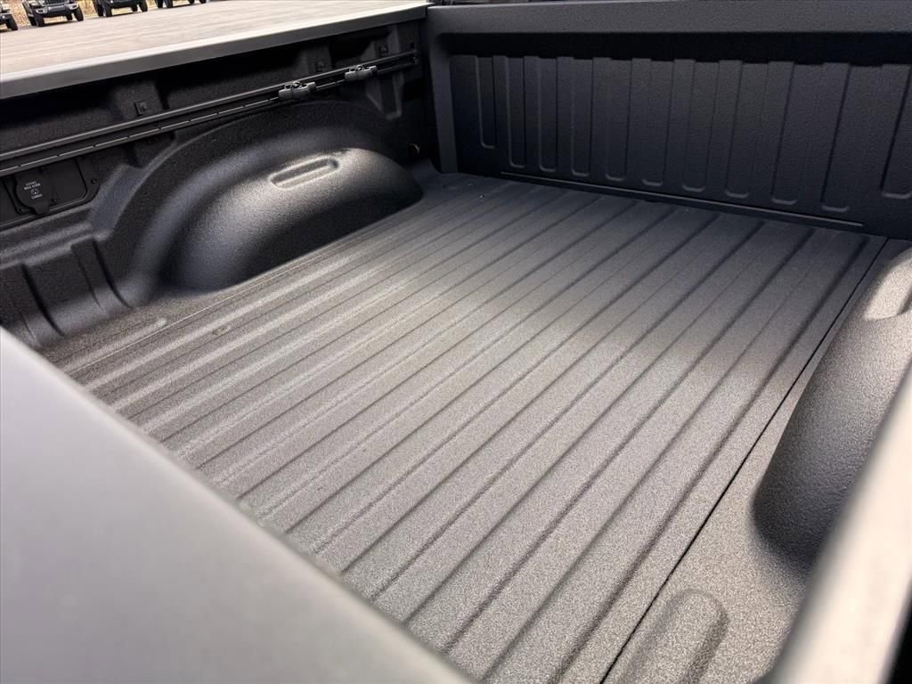 New 2026 RAM 1500 4x4 Crew Cab image 20