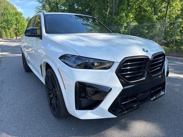 Used 2026 BMW X5 M Competition w/ Executive Package image 3
