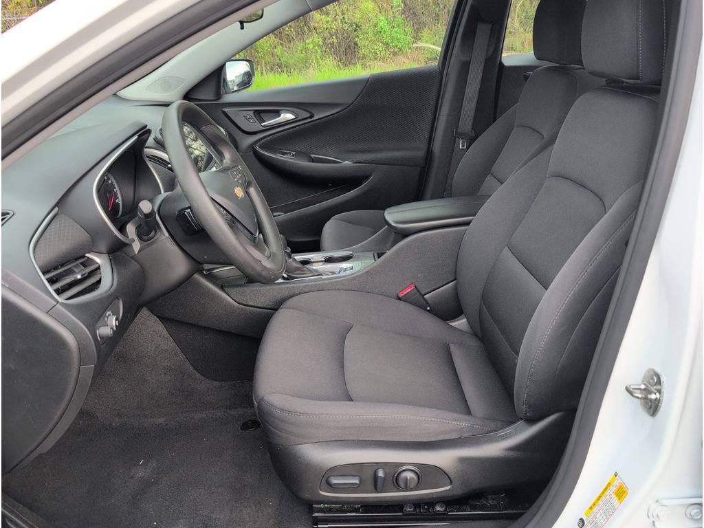 Used 2024 Chevrolet Malibu LT image 10