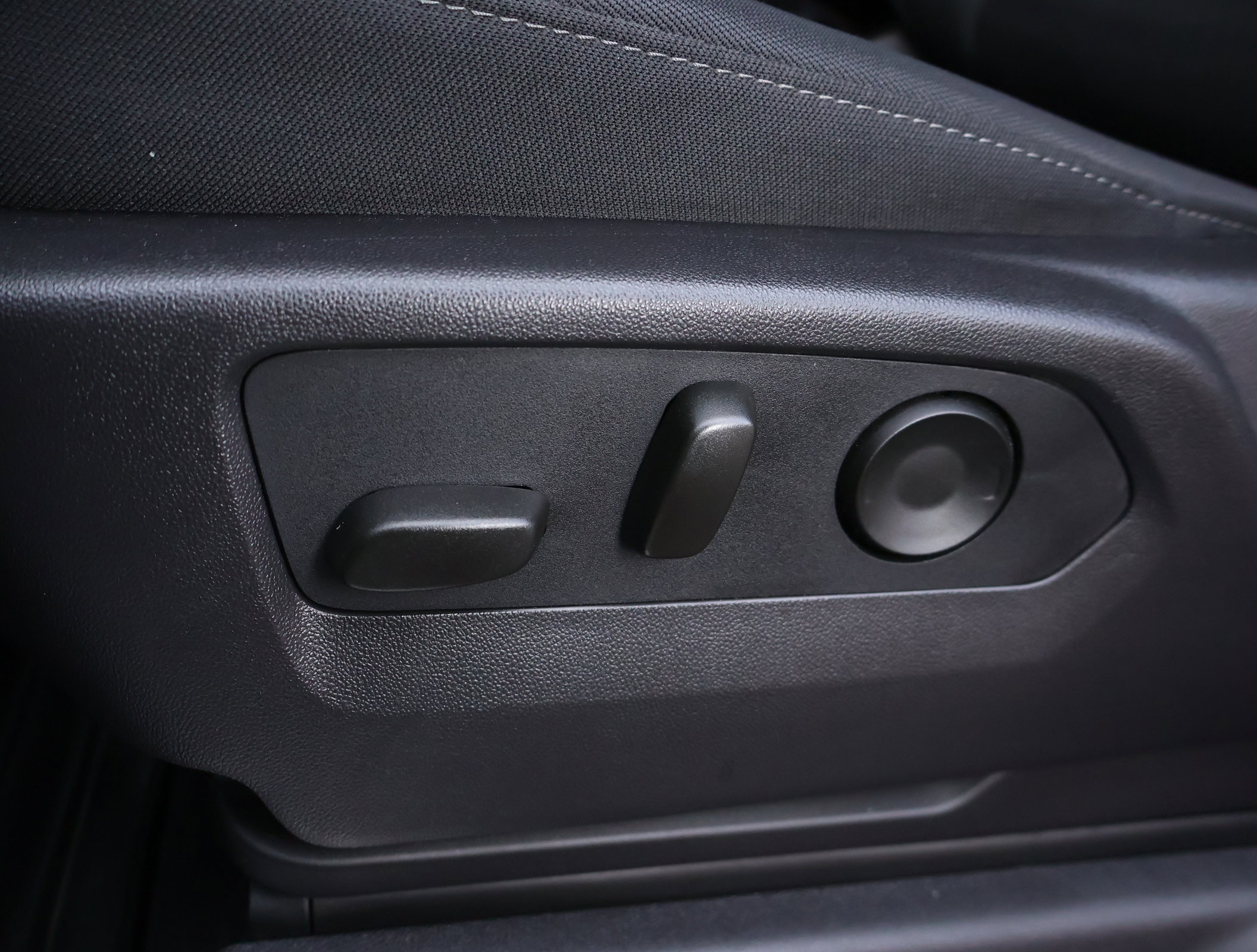 Used 2024 Chevrolet Silverado 1500 LT w/ Protection Package image 10