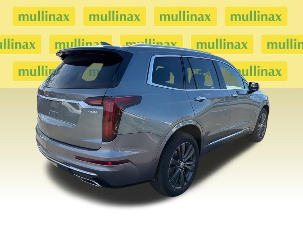 Used 2022 Cadillac XT6 Premium Luxury image 11