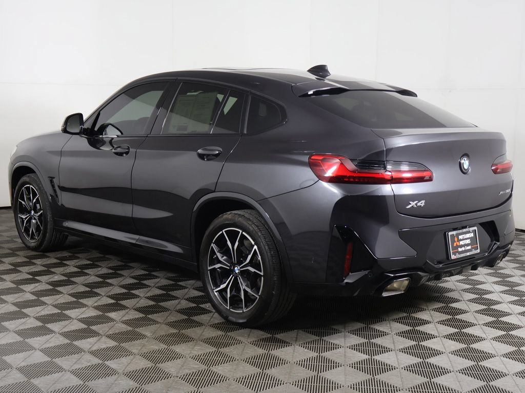 Used 2025 BMW X4 xDrive30i AWD/4WD image 12
