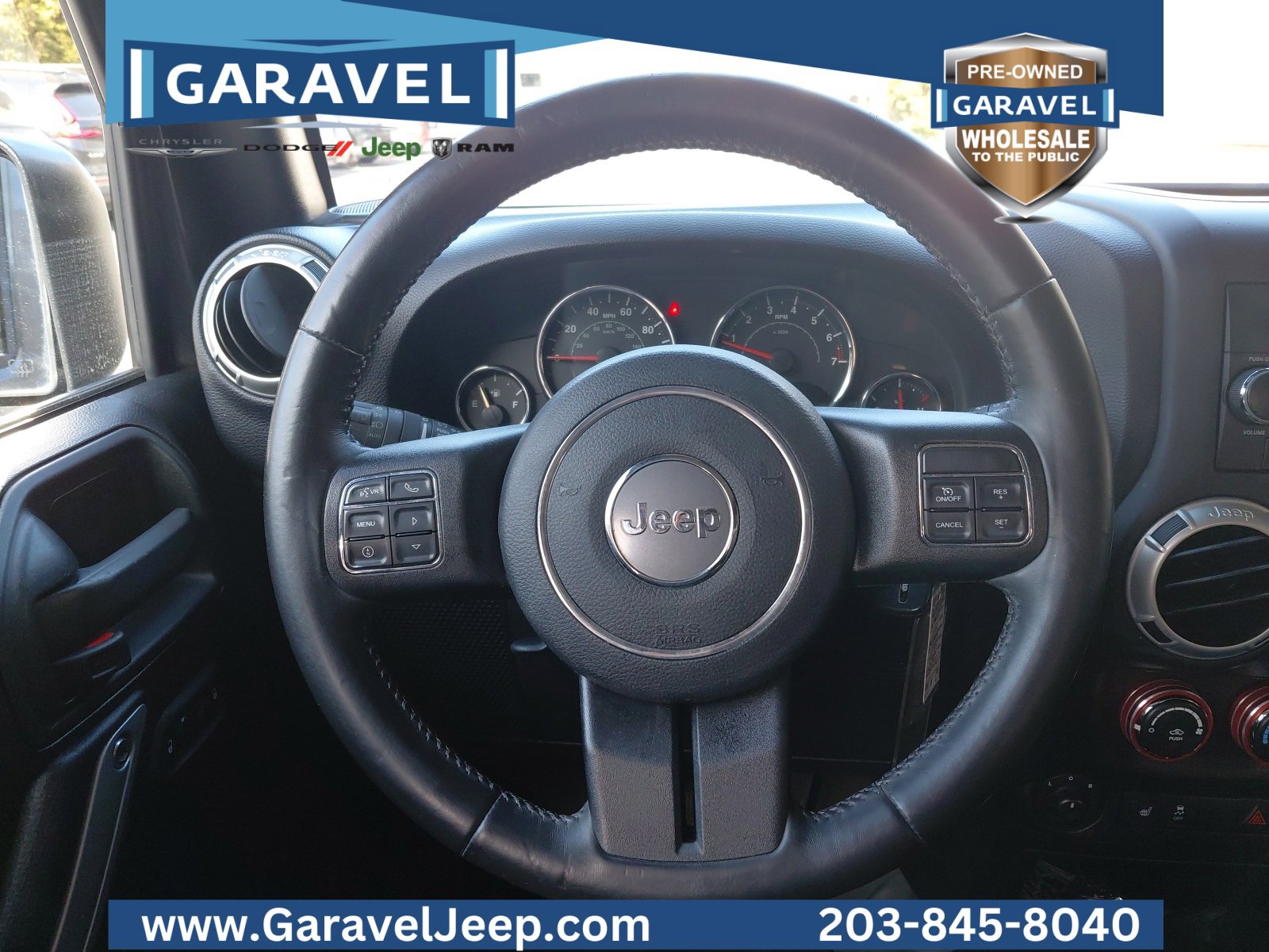 Used 2017 Jeep Wrangler Unlimited Rubicon w/ Cold Weather Group image 4