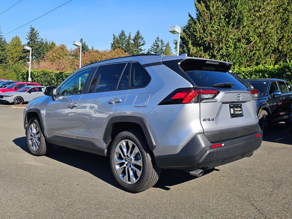 Used 2024 Toyota RAV4 XLE Premium w/ Weather Package AWD/4WD image 5