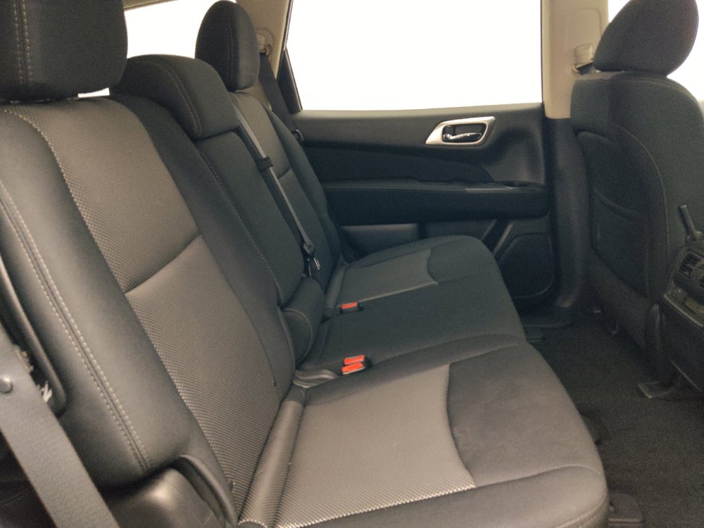 Used 2017 Nissan Pathfinder SV w/ Cargo Package FWD image 19