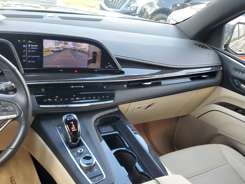 Used 2021 Cadillac Escalade ESV Premium Luxury image 20